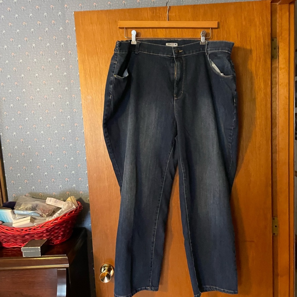 24W Catherine’s Right Fit Curvy Jeans